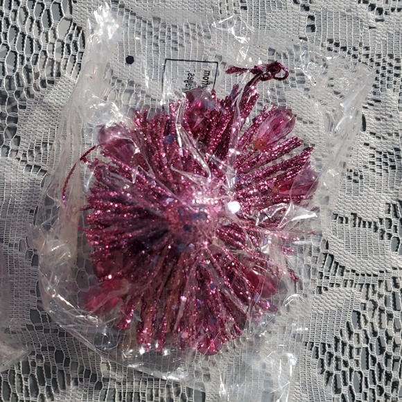 Colorful Sparkly Ornaments Set of 6. New. Home Interiors. Holiday - Picture 7 of 10